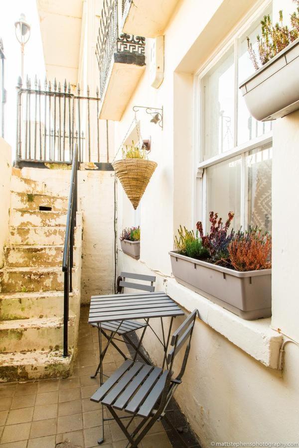 Seafront Apartment With Garden Brighton Екстер'єр фото